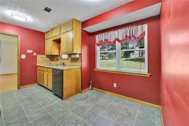 234 Glad Dale Drive SE, Conyers, GA 30094
