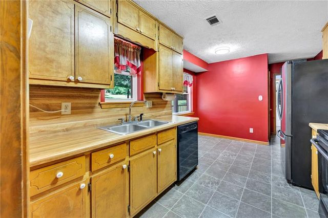 234 Glad Dale Drive SE, Conyers, GA 30094