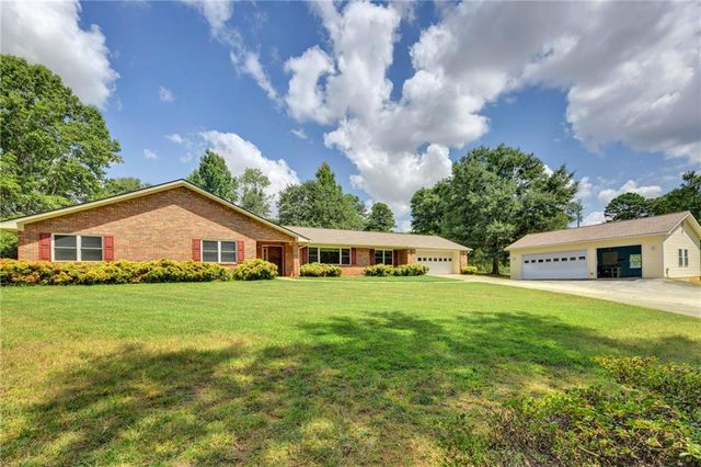 234 Glad Dale Drive SE, Conyers, GA 30094