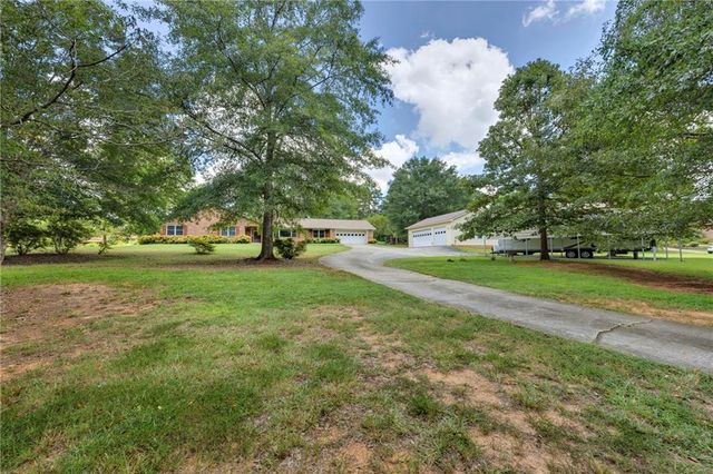 234 Glad Dale Drive SE, Conyers, GA 30094