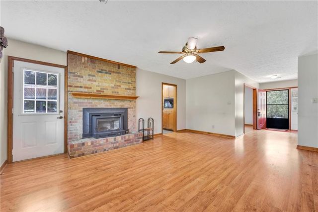 234 Glad Dale Drive SE, Conyers, GA 30094