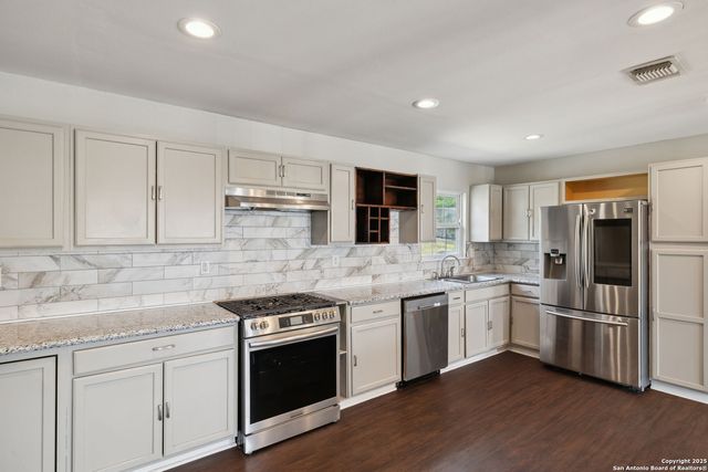 4871 Evers, San Antonio, TX 78228