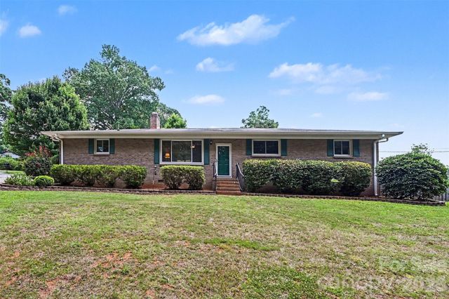 9050 Miriam Drive, Huntersville, NC 28078
