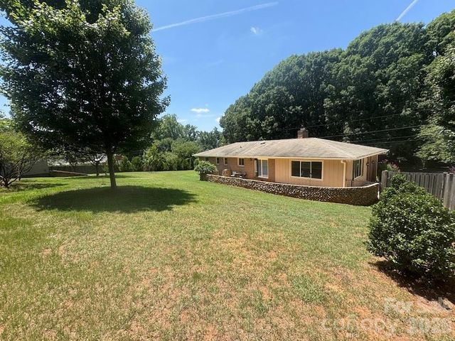 9050 Miriam Drive, Huntersville, NC 28078