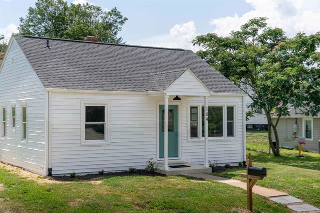 104 EAST AVE, Staunton, VA 24401