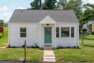 104 EAST AVE, Staunton, VA 24401