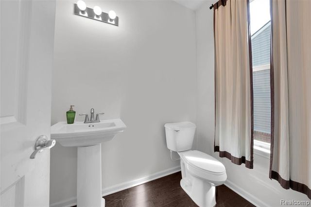 3236 Curtis Street, Wixom, MI 48393