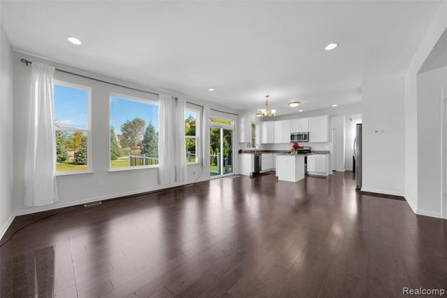 3236 Curtis Street, Wixom, MI 48393