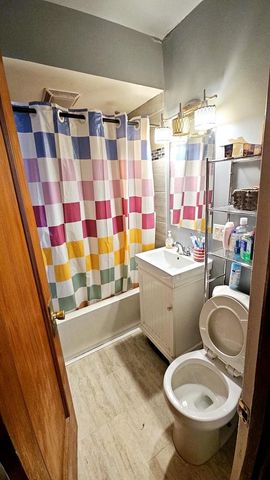 2224 S 33rd STREET, Milwaukee, WI 53215