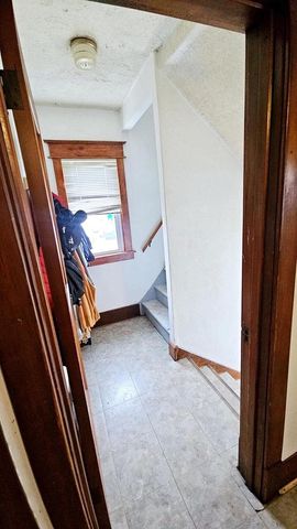 2224 S 33rd STREET, Milwaukee, WI 53215