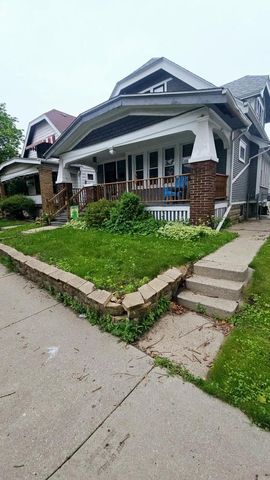 2224 S 33rd STREET, Milwaukee, WI 53215