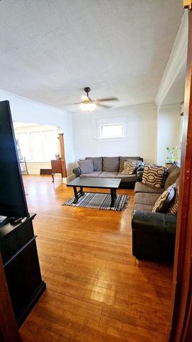 2224 S 33rd STREET, Milwaukee, WI 53215