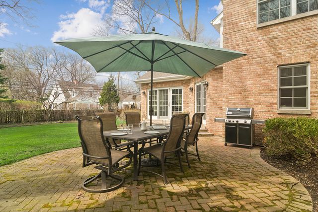 630 S Beverly Lane, Arlington Heights, IL 60005