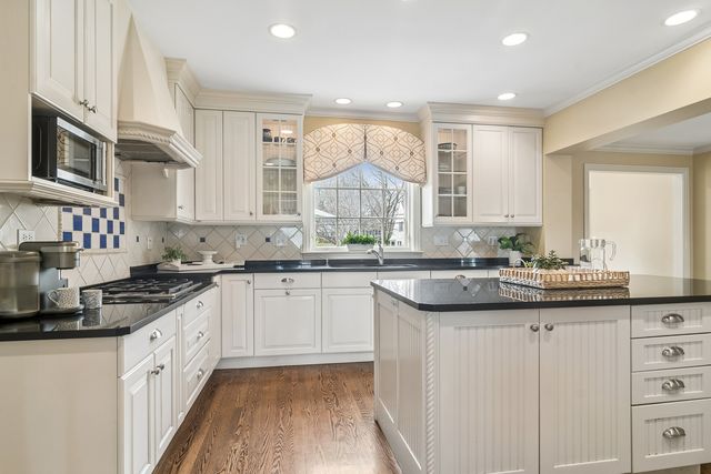 630 S Beverly Lane, Arlington Heights, IL 60005