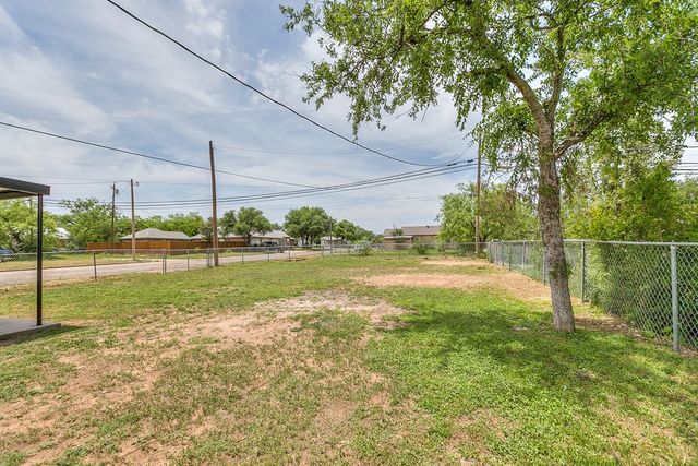 2624 Dallas Street, San Angelo, TX 76903