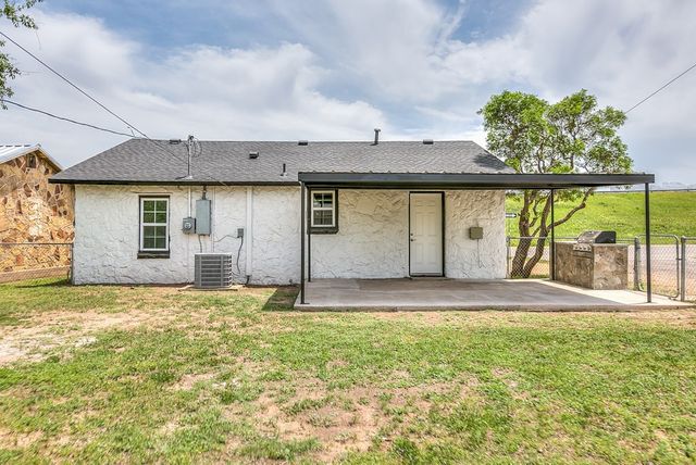 2624 Dallas Street, San Angelo, TX 76903