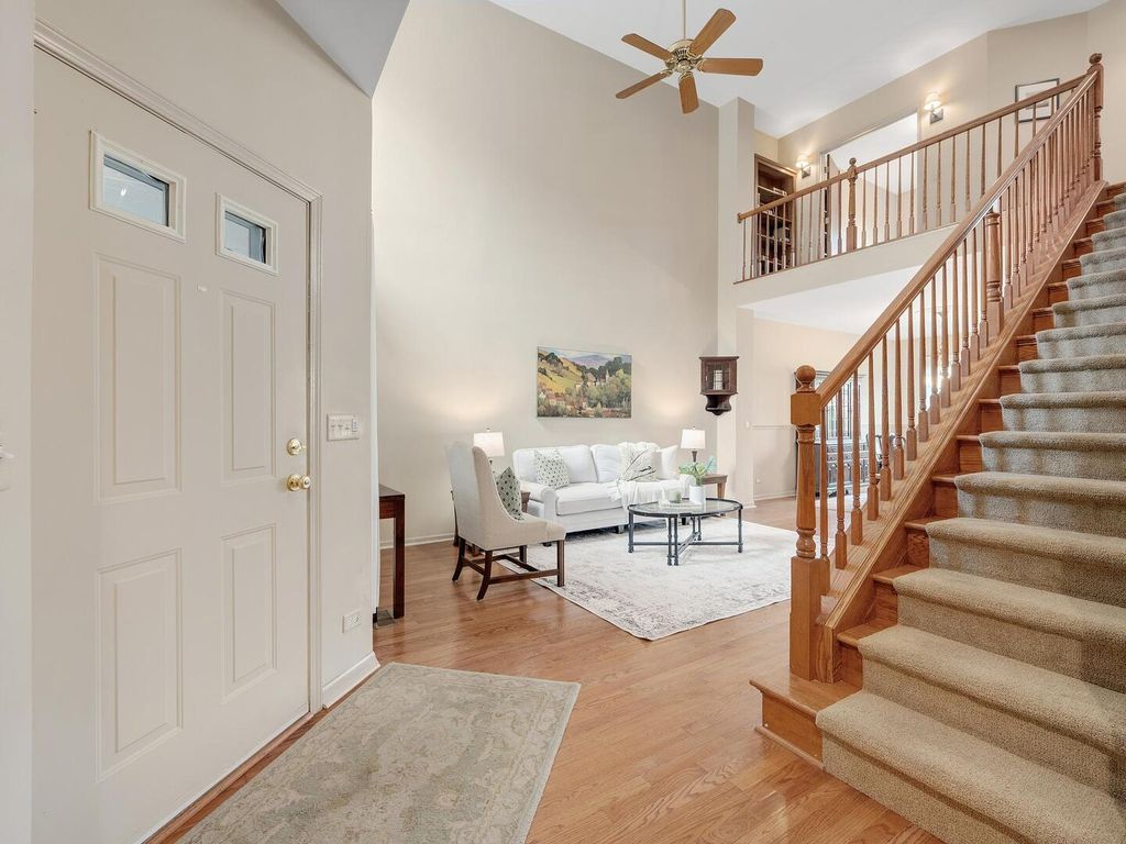2596 Camberley Circle, Westchester, IL 60154 — photo 4