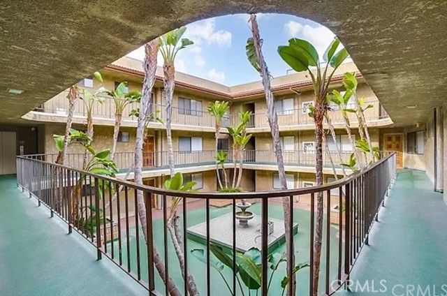 2015 E Broadway 302, Long Beach, CA 90803