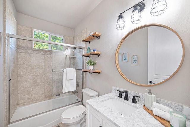 3000 Alhambra Ct, Cameron Park, CA 95682