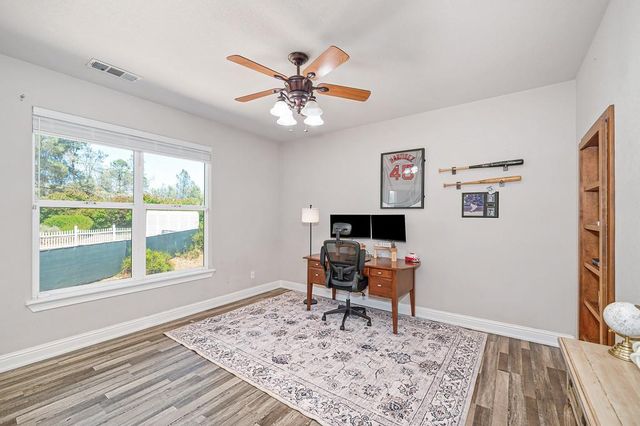 3000 Alhambra Ct, Cameron Park, CA 95682