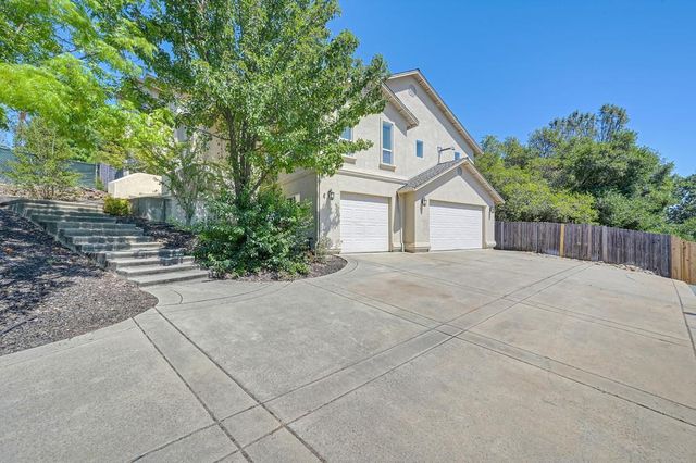 3000 Alhambra Ct, Cameron Park, CA 95682