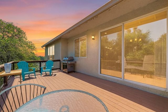 3000 Alhambra Ct, Cameron Park, CA 95682