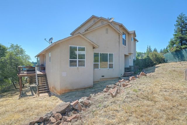 3000 Alhambra Ct, Cameron Park, CA 95682