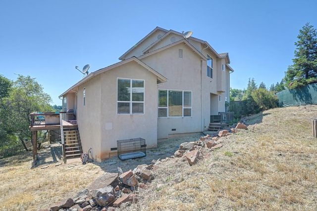 3000 Alhambra Ct, Cameron Park, CA 95682