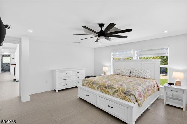 1874 Ibis LN, Sanibel, FL 33957