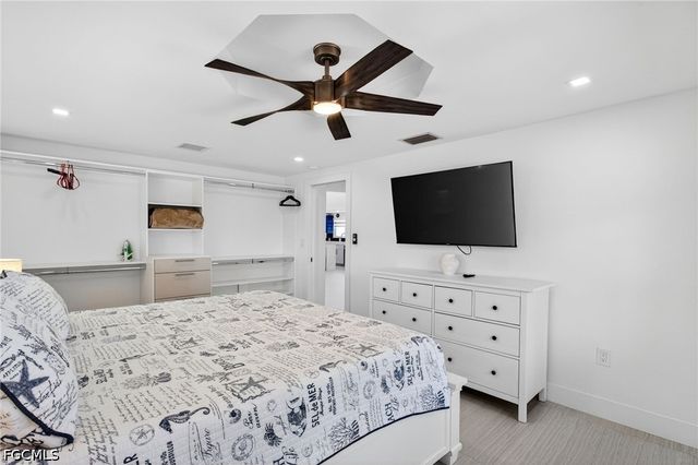 1874 Ibis LN, Sanibel, FL 33957