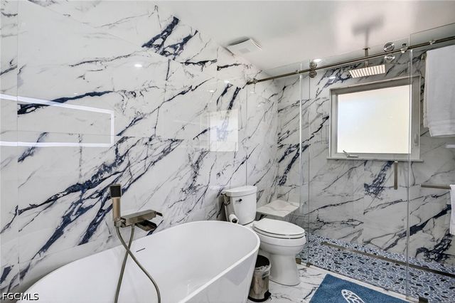 1874 Ibis LN, Sanibel, FL 33957