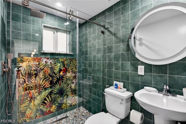 1874 Ibis LN, Sanibel, FL 33957