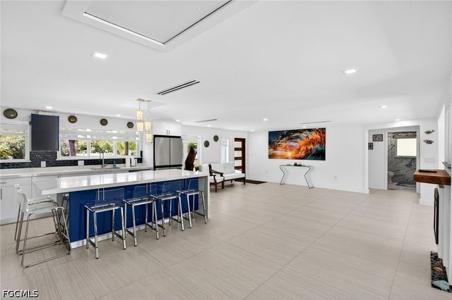 1874 Ibis LN, Sanibel, FL 33957