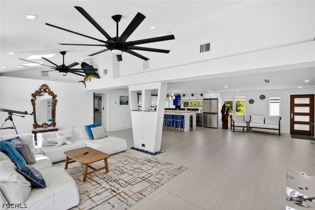 1874 Ibis LN, Sanibel, FL 33957