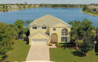 103 Devonshire Cir, Royal Palm Beach, FL 33414