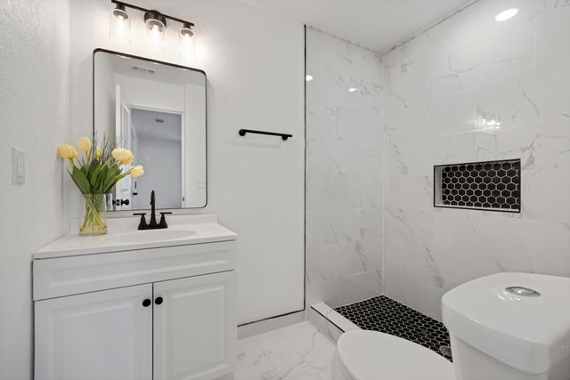 4367 Alamo Avenue, Fort Worth, TX 76107