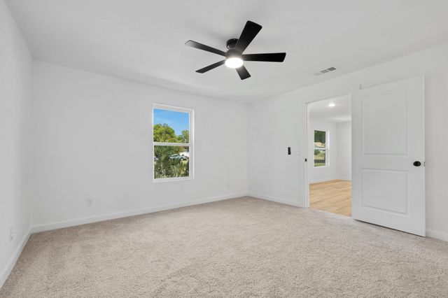 4367 Alamo Avenue, Fort Worth, TX 76107