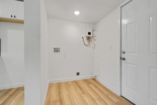 4367 Alamo Avenue, Fort Worth, TX 76107