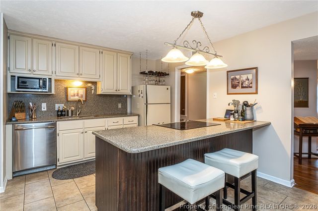 996 Point Hill Drive, Fayetteville, NC 28306