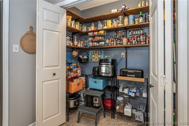 996 Point Hill Drive, Fayetteville, NC 28306