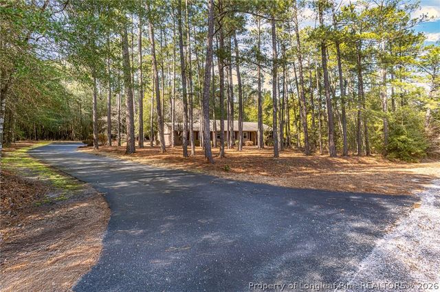 996 Point Hill Drive, Fayetteville, NC 28306