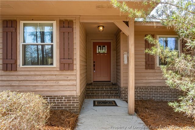 996 Point Hill Drive, Fayetteville, NC 28306