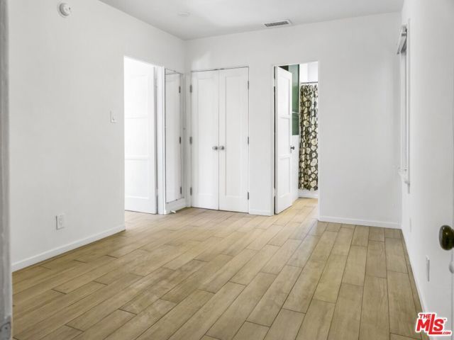 2049 Lake Shore Avenue, Los Angeles, CA 90039
