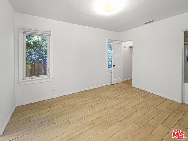 2049 Lake Shore Avenue, Los Angeles, CA 90039