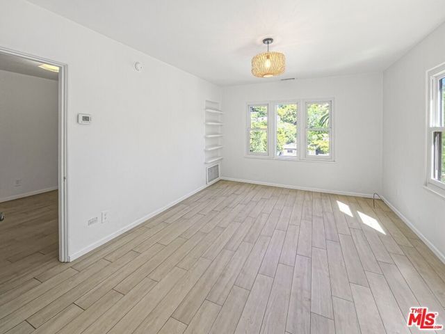 2049 Lake Shore Avenue, Los Angeles, CA 90039