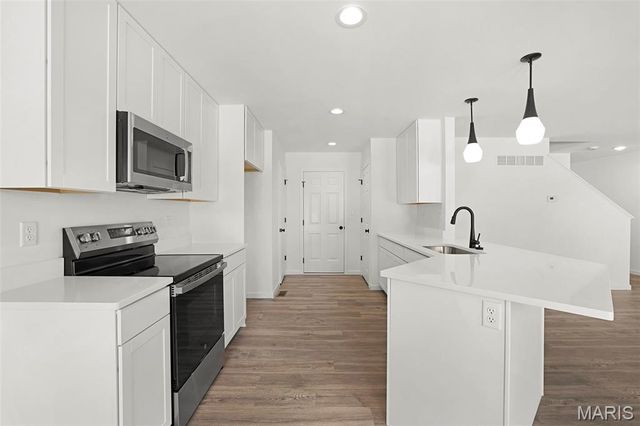 17 Town Centre Court, Foristell, MO 63348