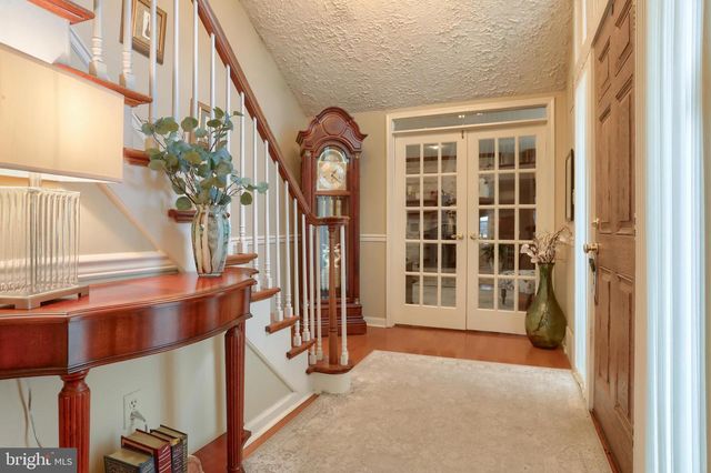 1 BANBURY RD, Hummelstown, PA 17036