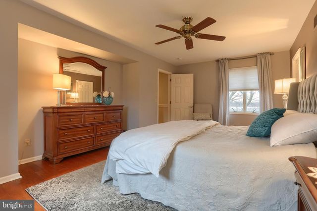 1 BANBURY RD, Hummelstown, PA 17036