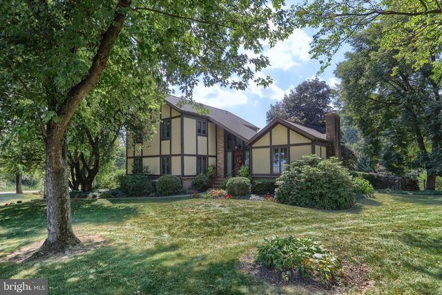 1 BANBURY RD, Hummelstown, PA 17036