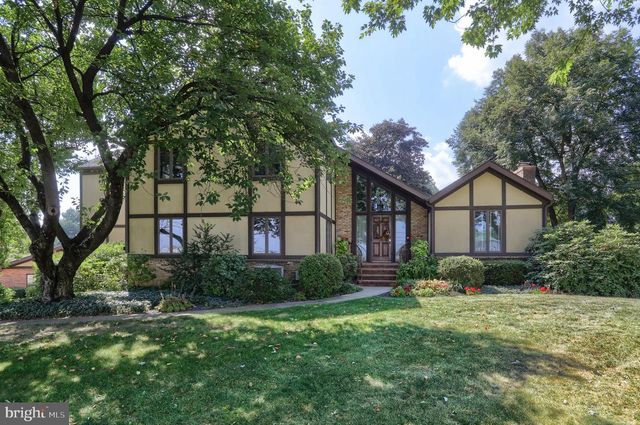 1 BANBURY RD, Hummelstown, PA 17036